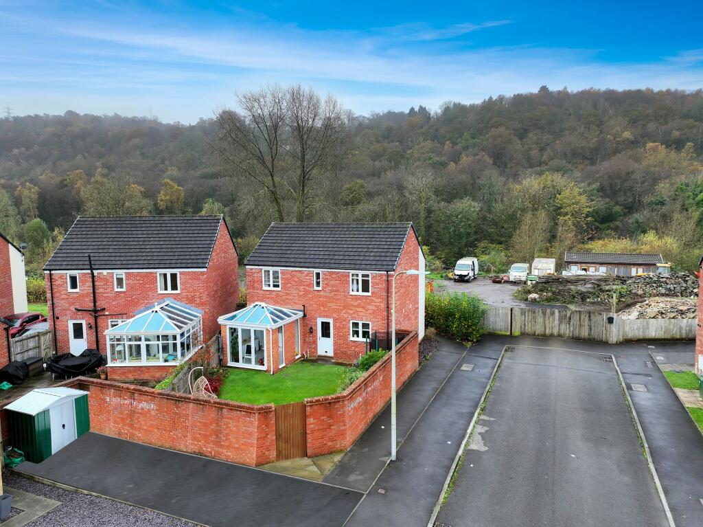 Additional property image - Ymyl Yr Afon, Hawthorn, CF37