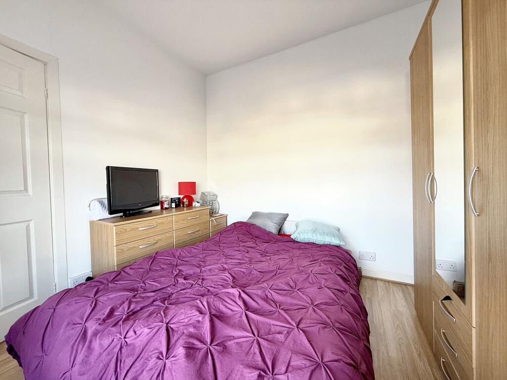Additional property image - Oxford Street, Gelligaer, CF82