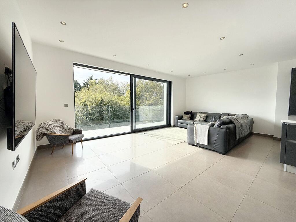 Additional property image - Sunny Bank Terrace, Machen, CF83