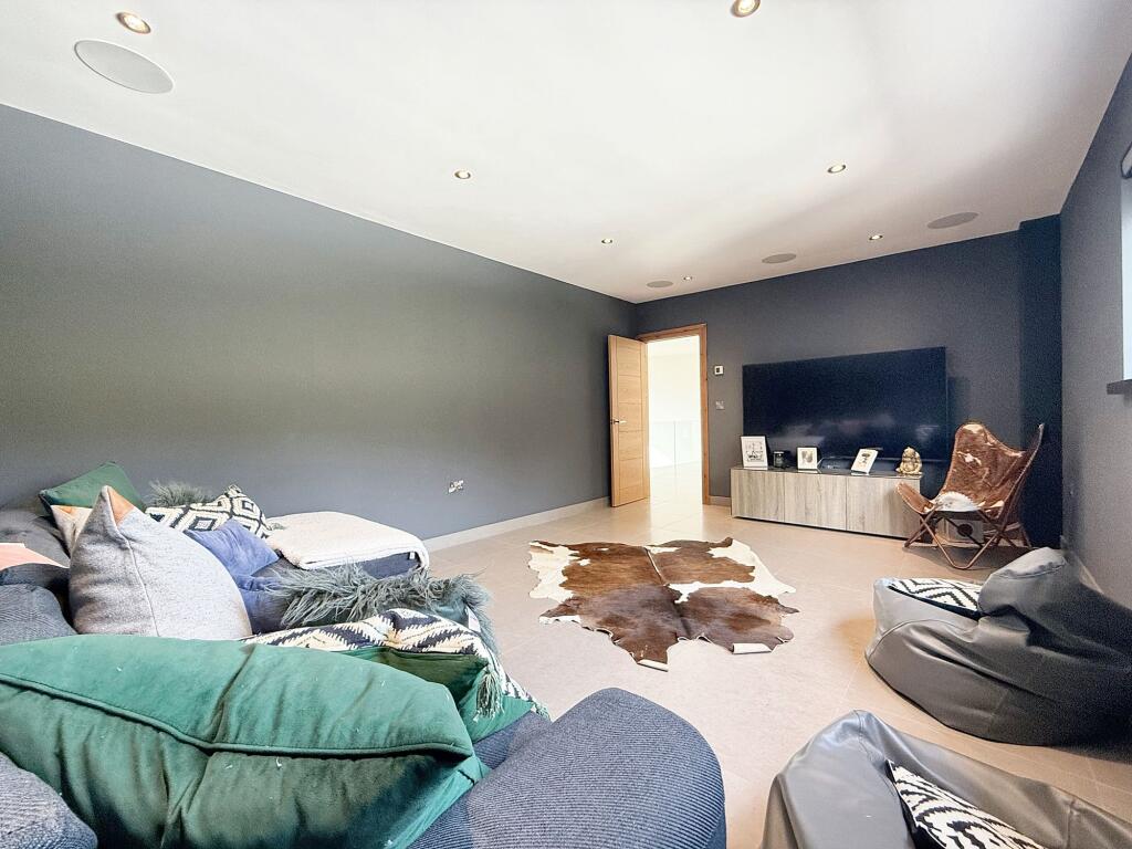 Additional property image - Sunny Bank Terrace, Machen, CF83