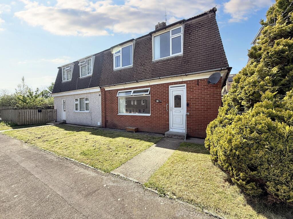 Main image of property: Thomasville, Caerphilly, CF83