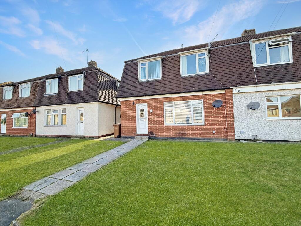 Main image of property: Thomasville, Caerphilly, CF83