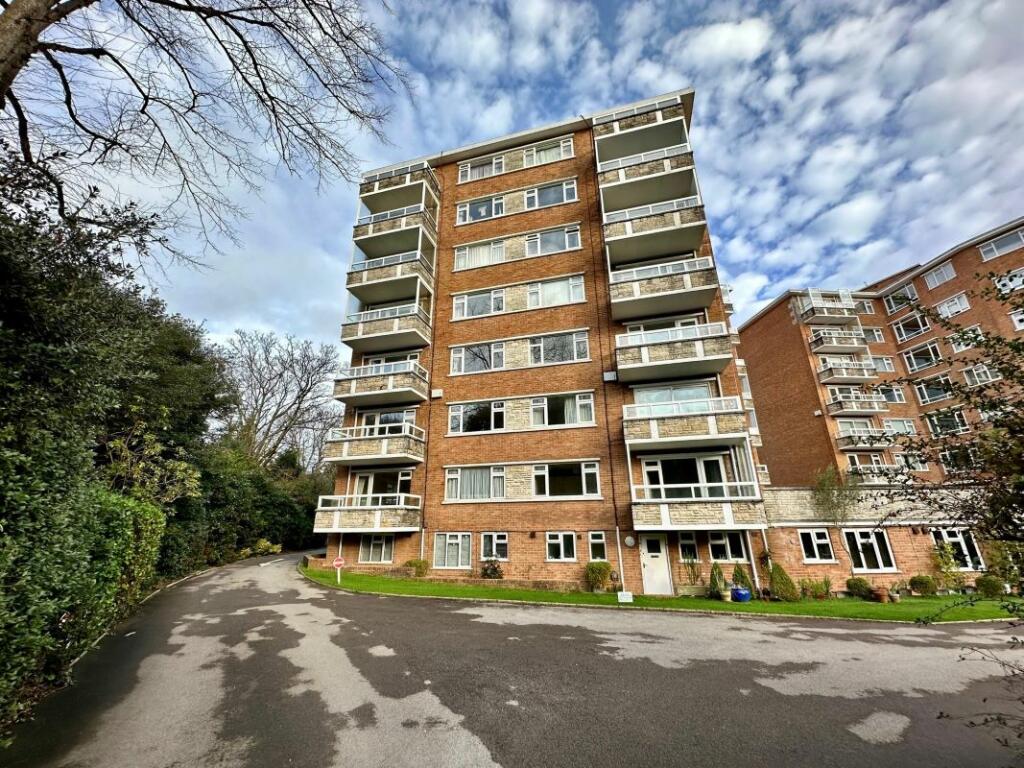 2 bedroom apartment for sale in Flat 30 Mildenhall, 27 West Cliff Road