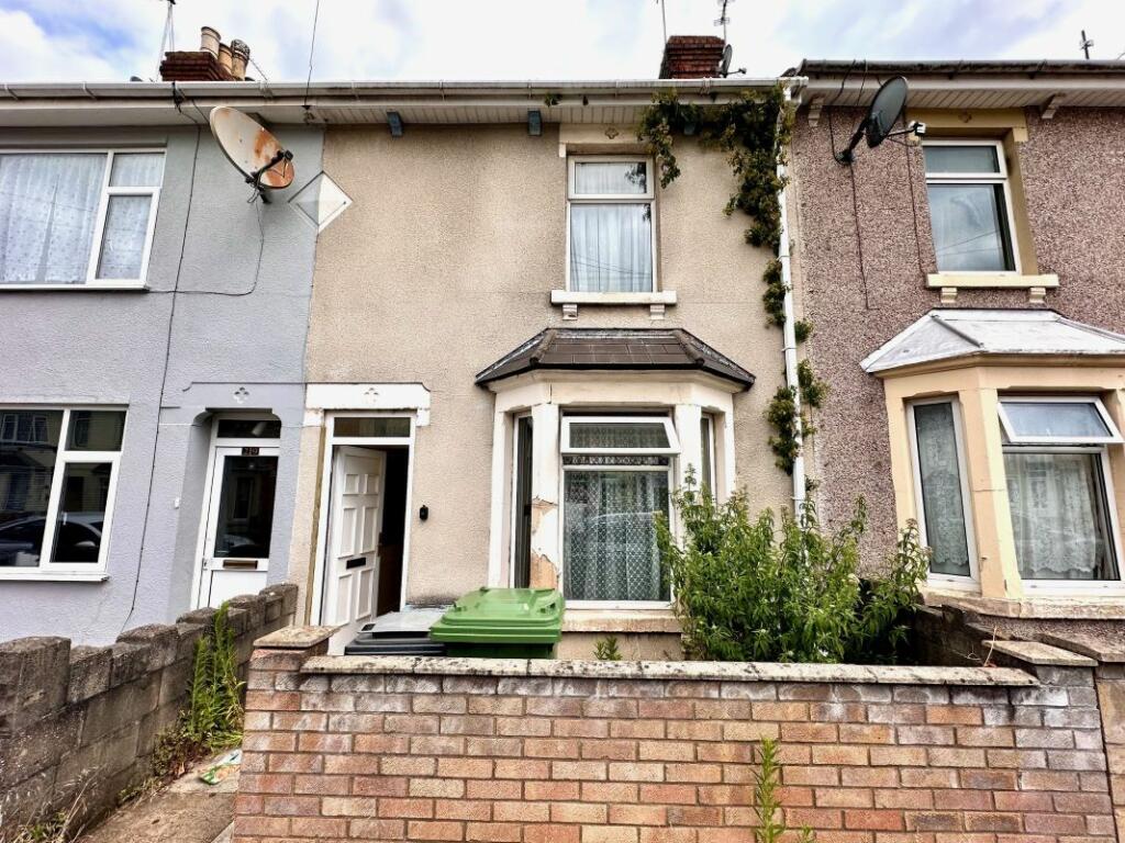2 bedroom terraced house for sale in 28 Maxwell Street, Swindon
