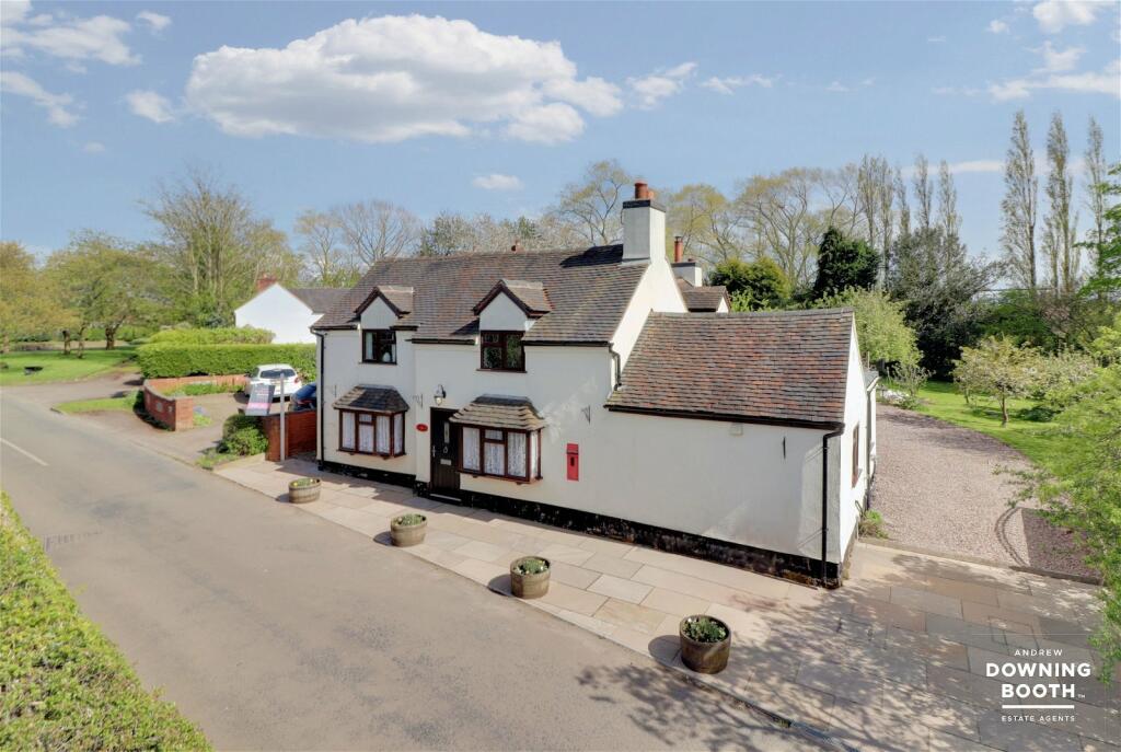 3 bedroom detached house for sale in The Old Post Office, Lower Lane
