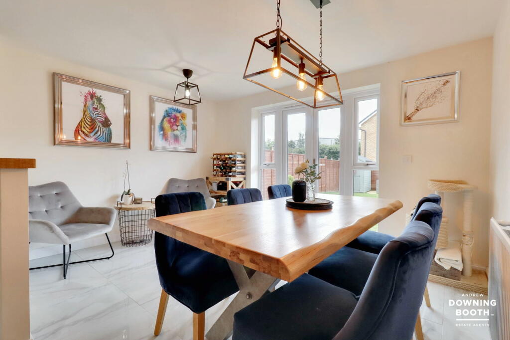 Additional property image - Wentworth Close, Tamworth