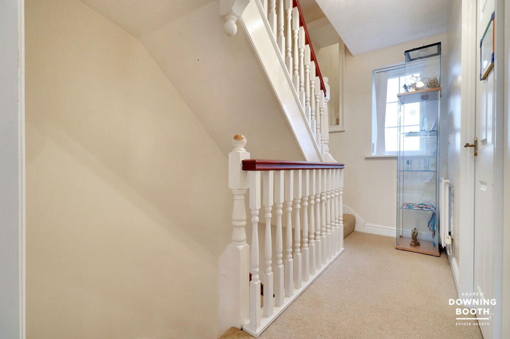Additional property image - Hedging Lane, Wilnecote, Tamworth