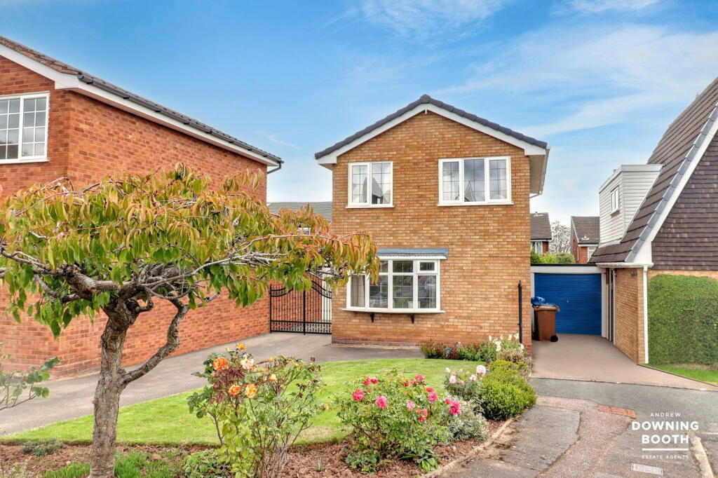 Main image of property: Giles Road, Lichfield, WS13 7JU - Spacious Detached Family Home