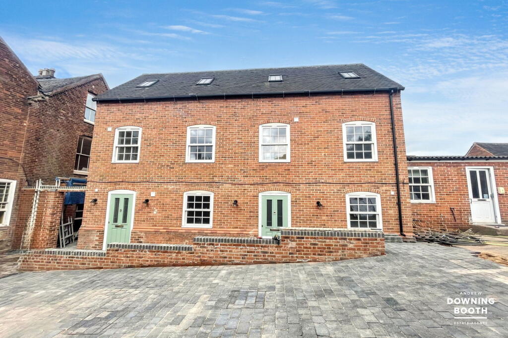 Main image of property: Upper St. John Street, Lichfield- Newly Renovated Apartment