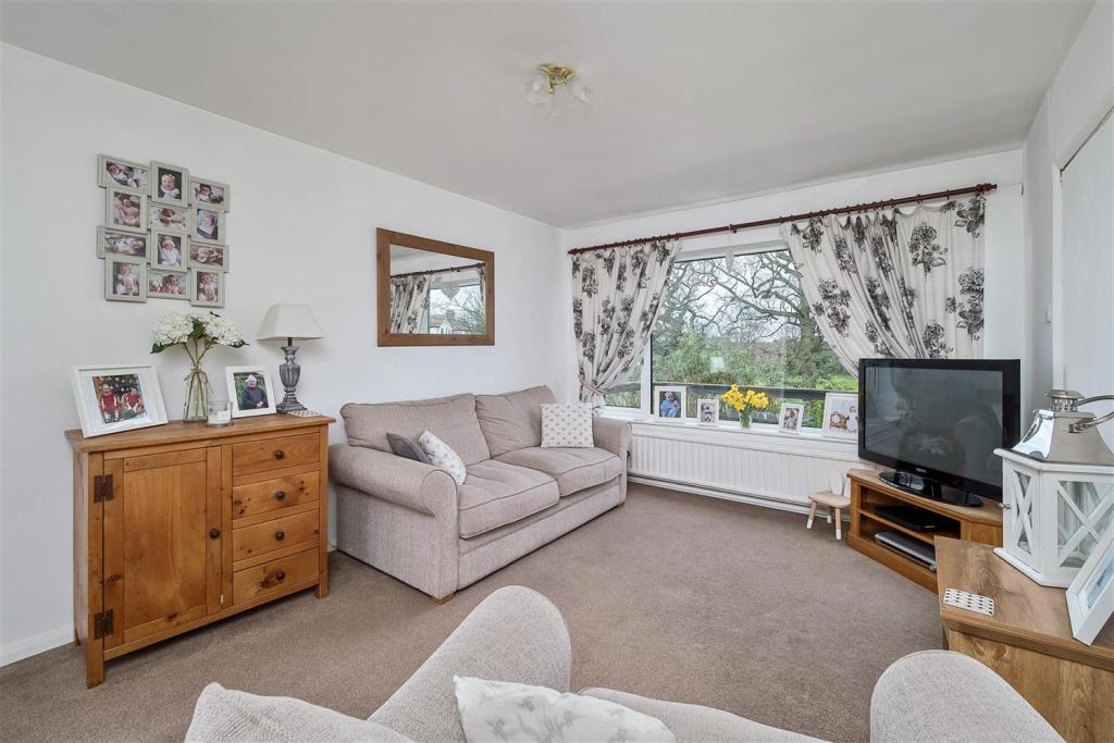 4 bedroom detached house for sale in The Avenue, Tarporley, CW6