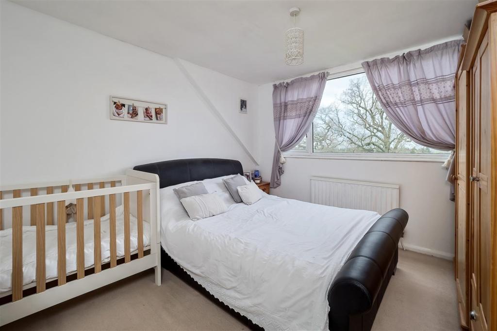 4 bedroom detached house for sale in The Avenue, Tarporley, CW6