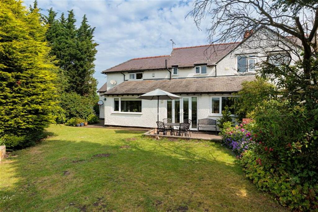 4 bedroom semidetached house for sale in Shay Lane, Tarvin, Chester, CH3