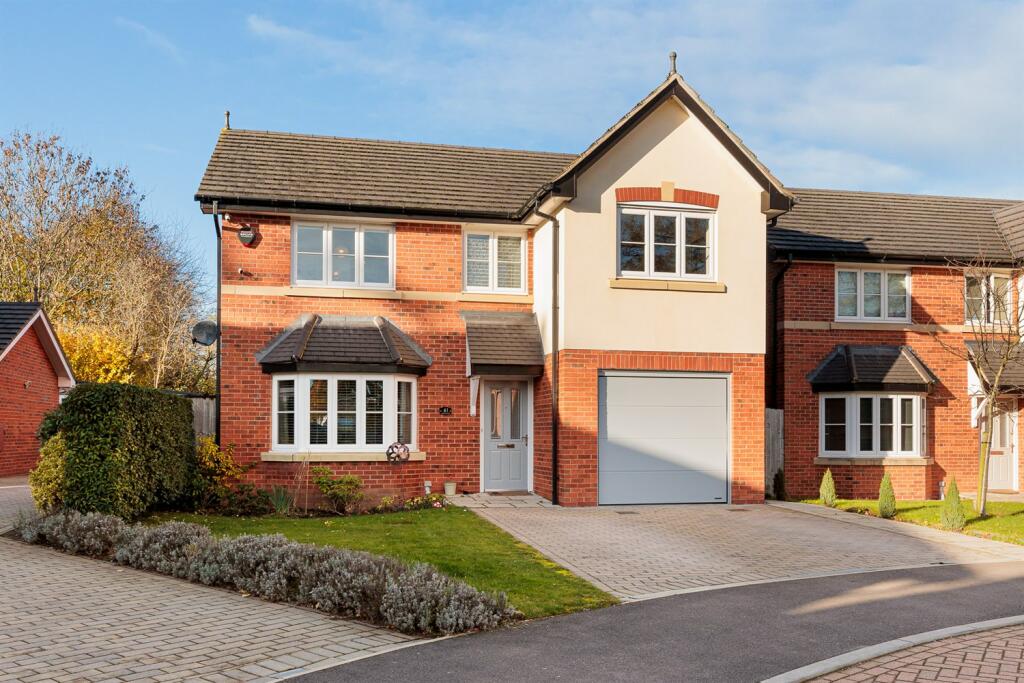 4 bedroom detached house for sale in Inveresk Road, Malpas, Tilston, SY14