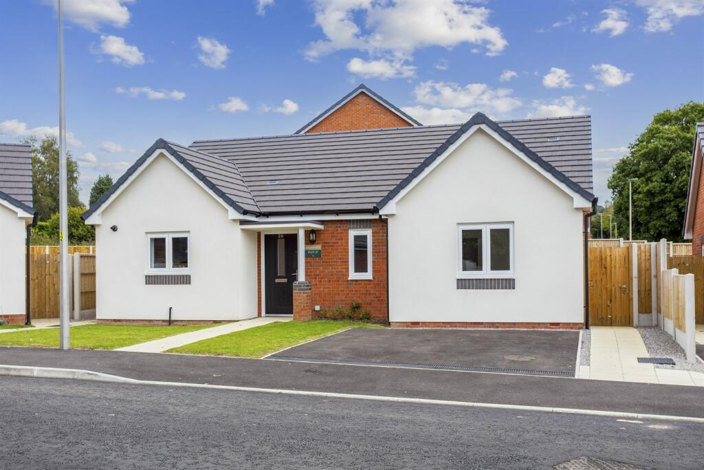 3 bedroom detached bungalow for sale in Kelsall, Tarporley, CW6