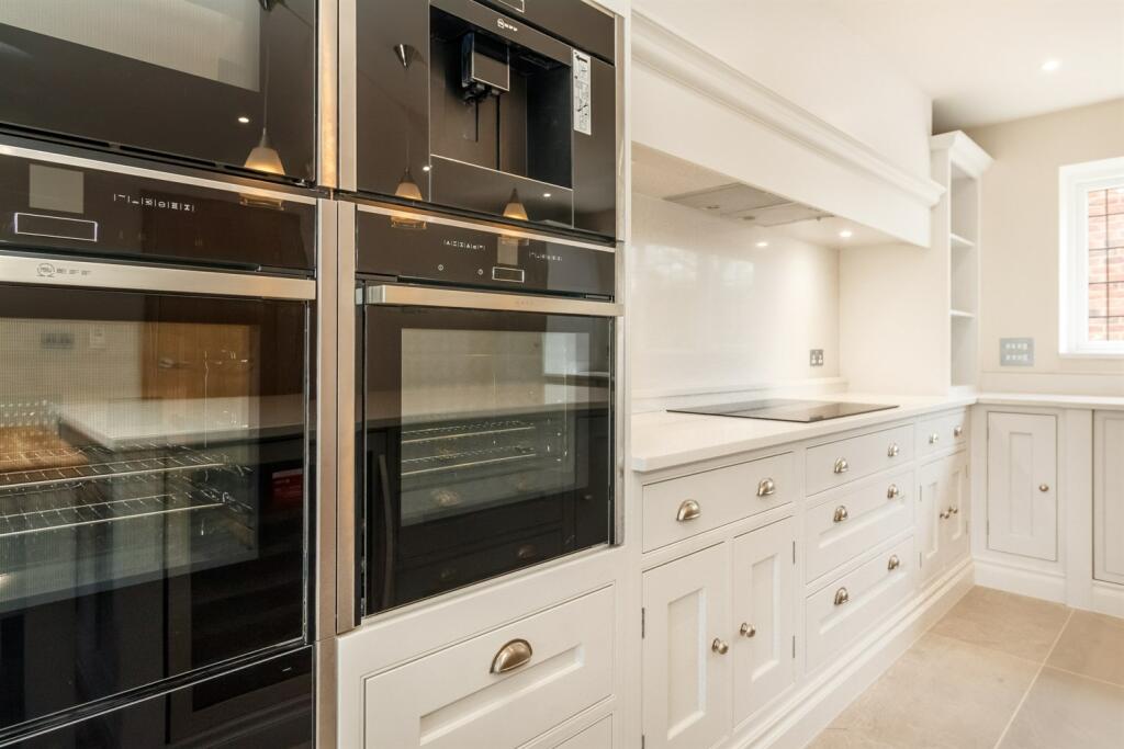 Additional property image - Nantwich Road, Calveley