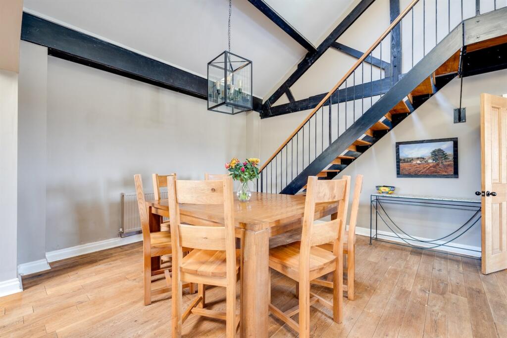 Additional property image - Barnhill Grange, Old Coach Road, Barnhill, Chester