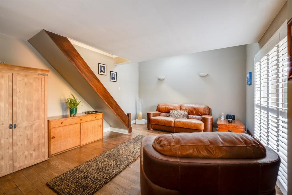 Additional property image - Barnhill Grange, Old Coach Road, Barnhill, Chester