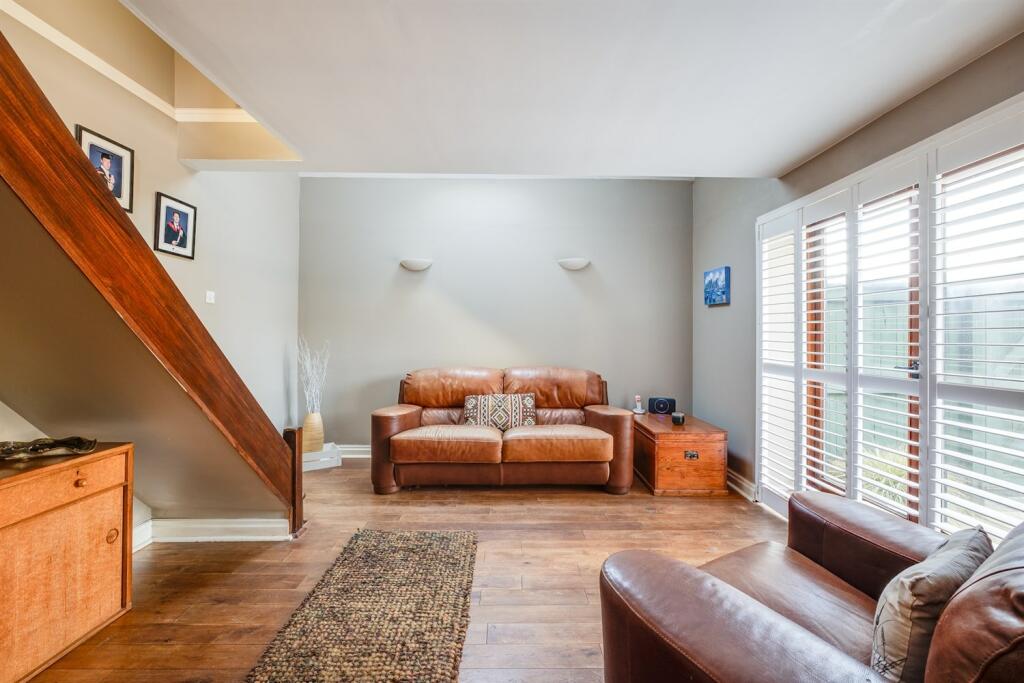Additional property image - Barnhill Grange, Old Coach Road, Barnhill, Chester