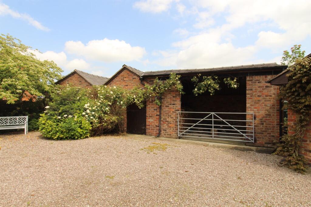 Additional property image - Hoofield Lane, Huxley, Chester