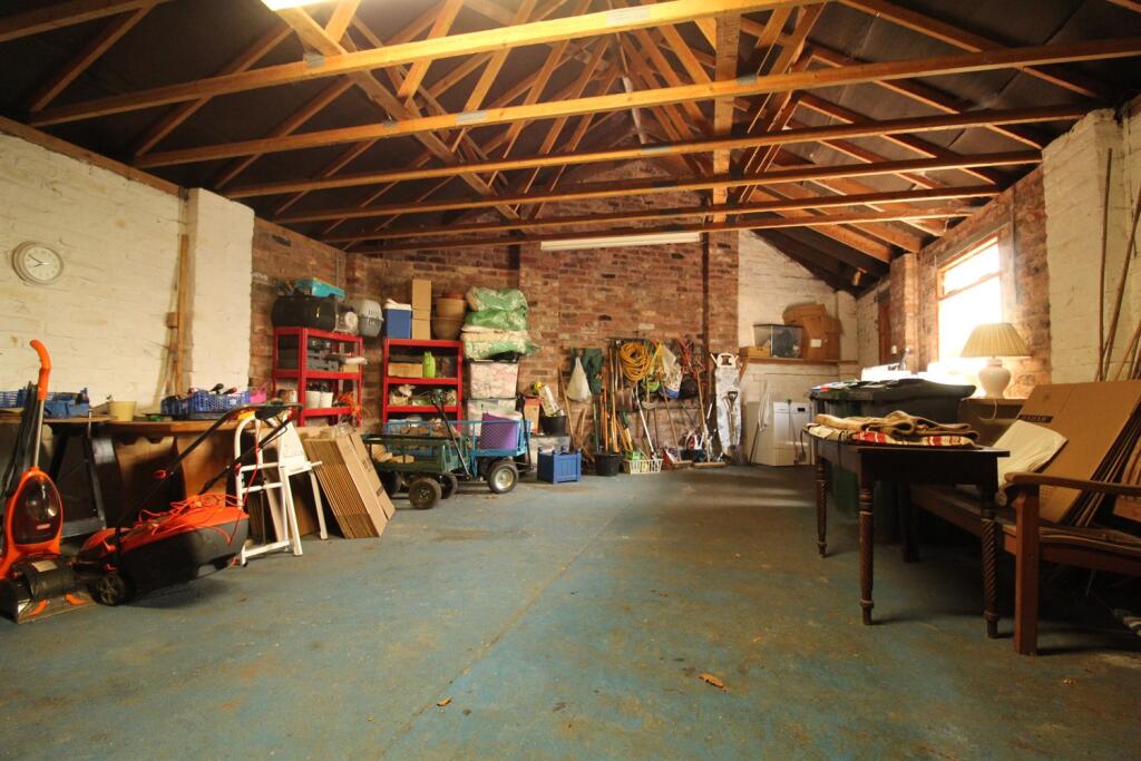 Additional property image - Hoofield Lane, Huxley, Chester