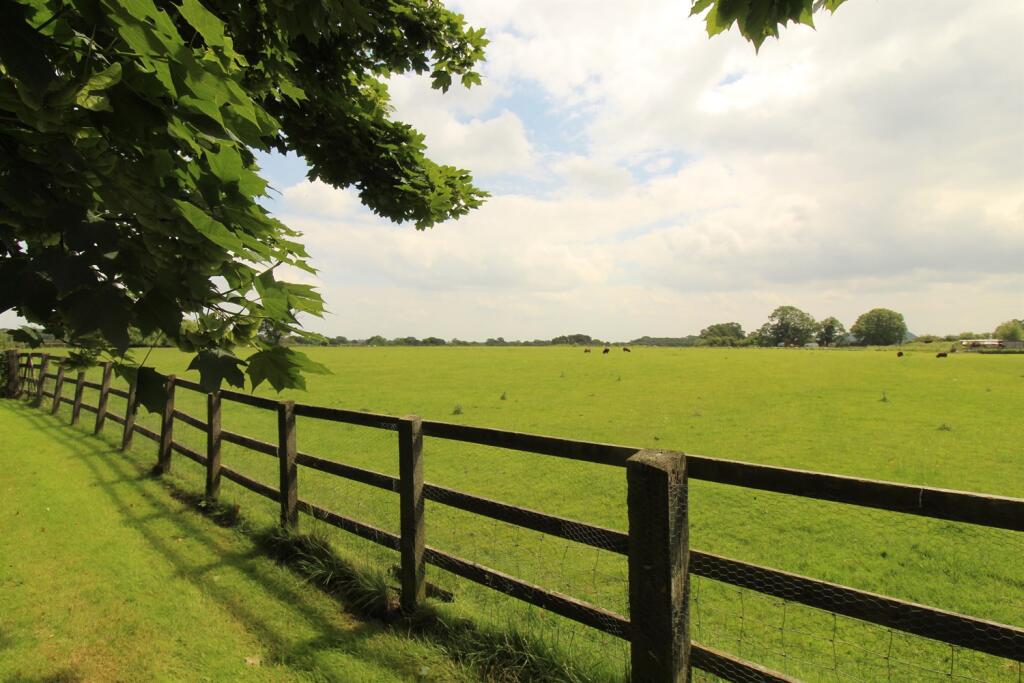 Additional property image - Hoofield Lane, Huxley, Chester