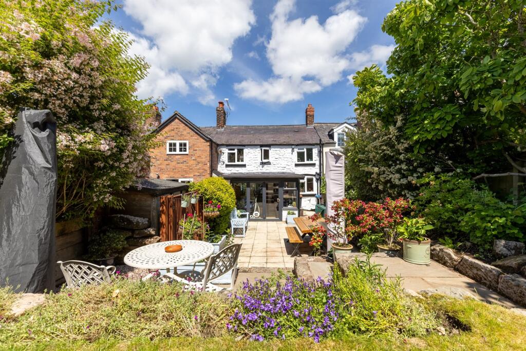 Main image of property: Gorgeous village centre cottage with large garden