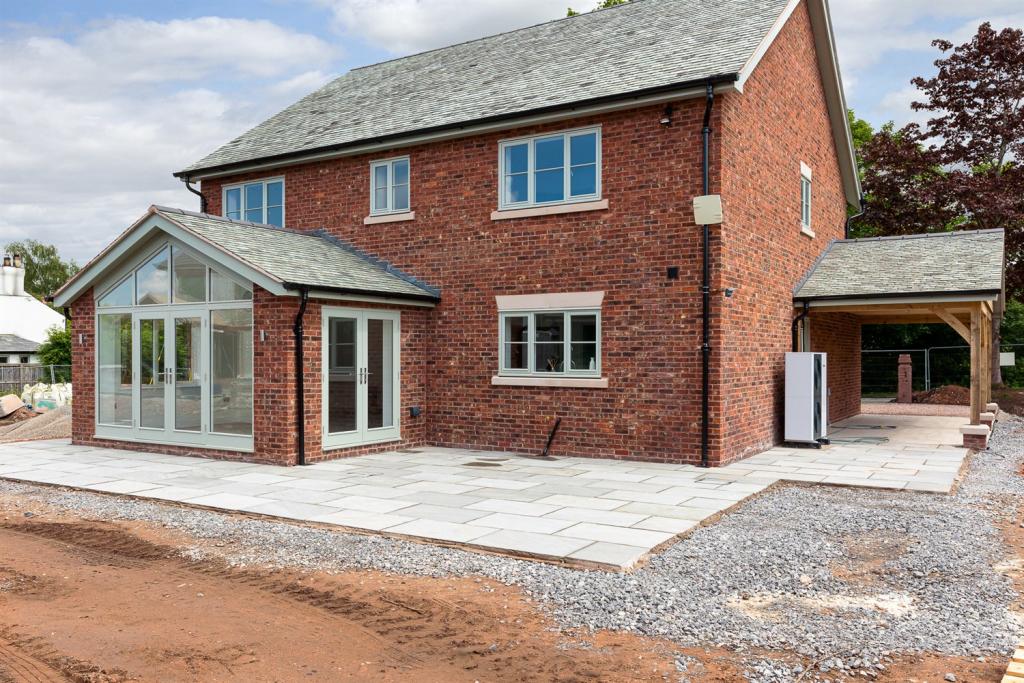 4 bedroom detached house for sale in Forest Edge, Blakemere Lane