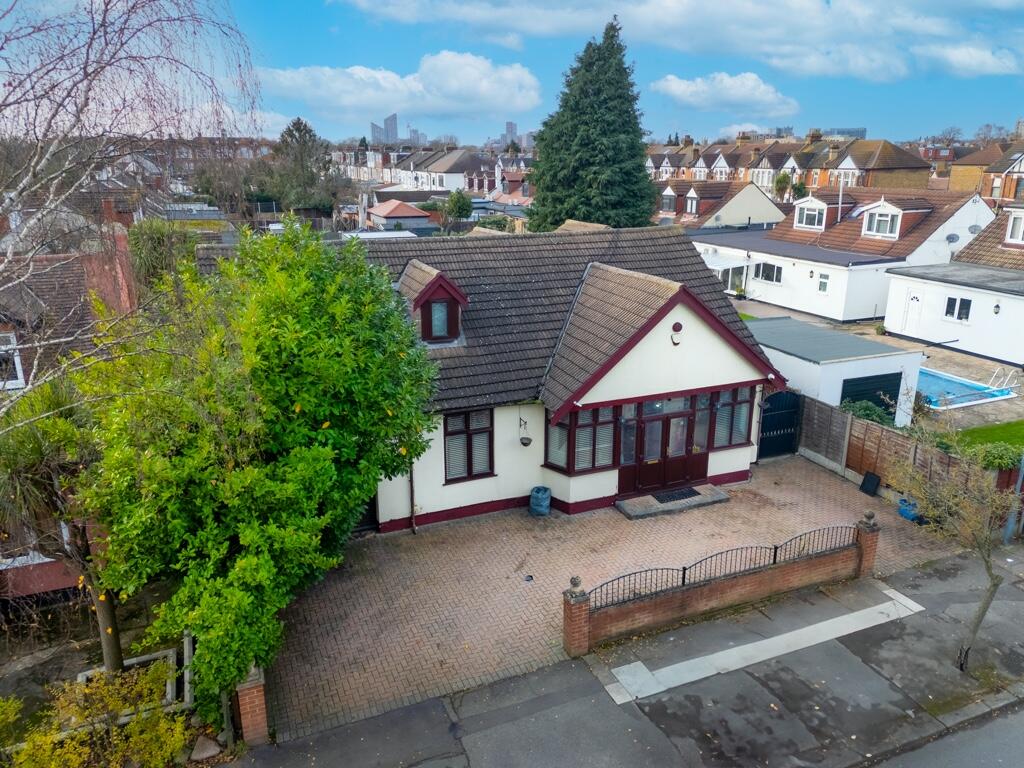 Main image of property: Gyllyngdune Gardens, Ilford, London, IG3
