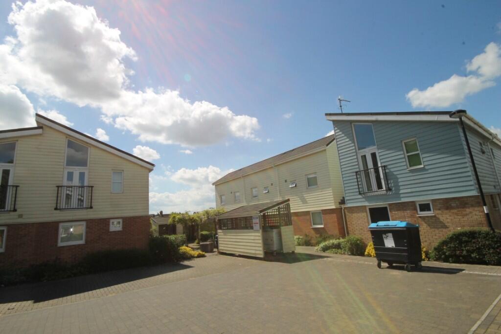 Main image of property: Follager Road, Rugby, Warwickshire, CV21