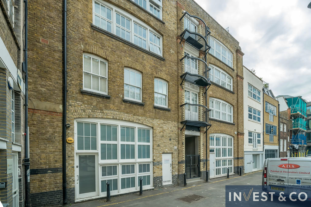 2 bedroom apartment for sale in Tottenham Mews, Fitzrovia W1T