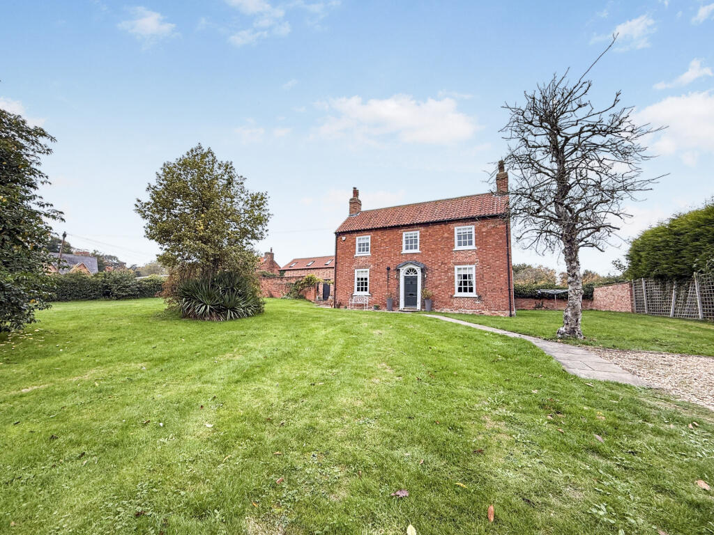 Main image of property: Main Street, Newark-on-Trent, NG23