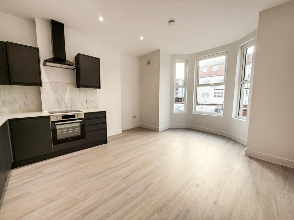 Main image of property: Meadow Road, Beeston, NG9