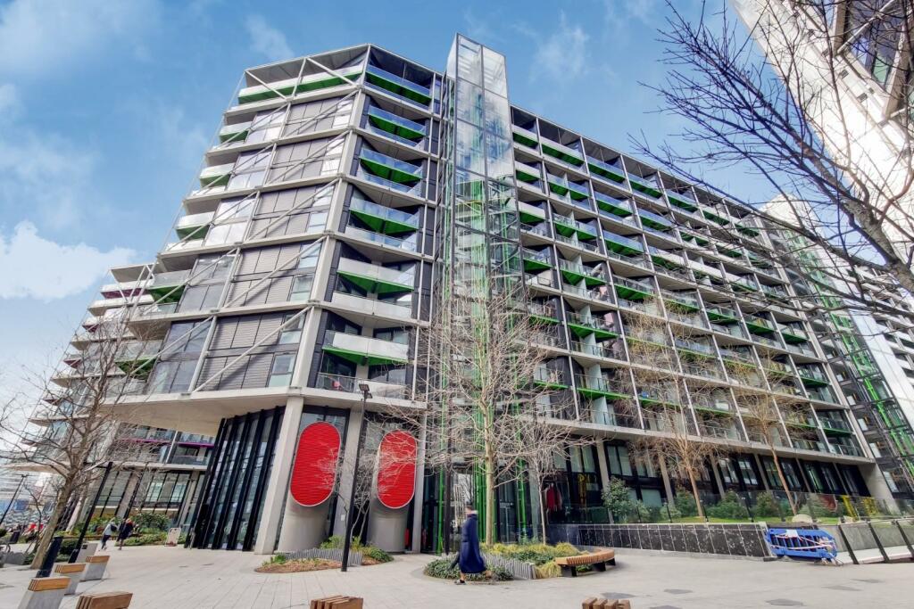 1 bedroom flat for sale in Riverlight Quay, Vauxhall, SW11, SW8