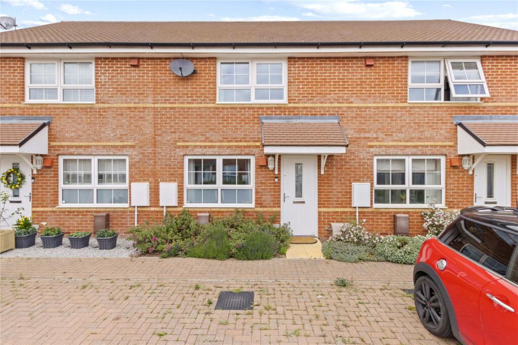 2 bedroom terraced house for sale in Parnell Close,