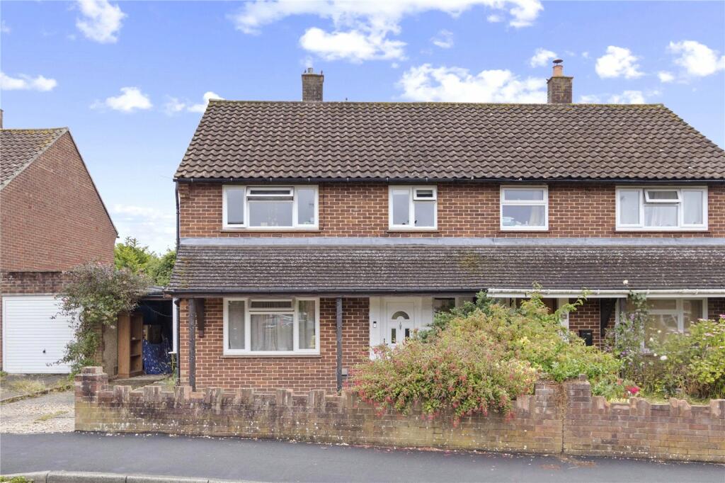 3 bedroom semidetached house for sale in Sherborne Road, Chichester