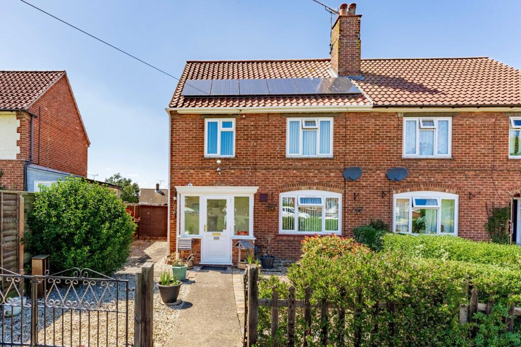 3 bedroom semi-detached house