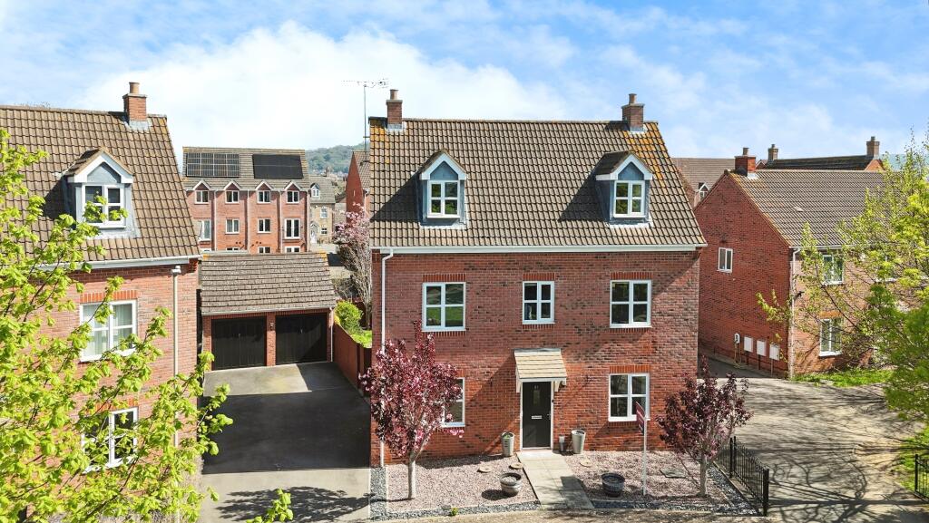 Main image of property: Mildenhall Way, Gloucester, GL2