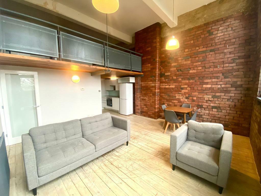 2 bedroom flat for rent in Whingate, Leeds, West Yorkshire, LS12