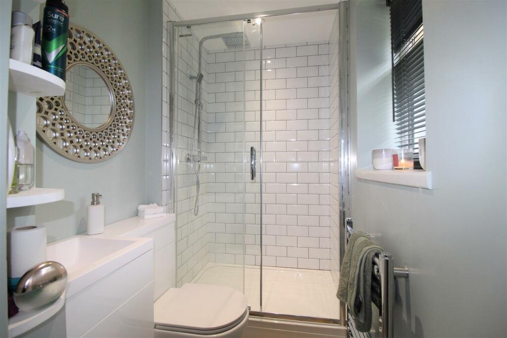 3 bedroom detached house for sale in Union Road, Minster On Sea