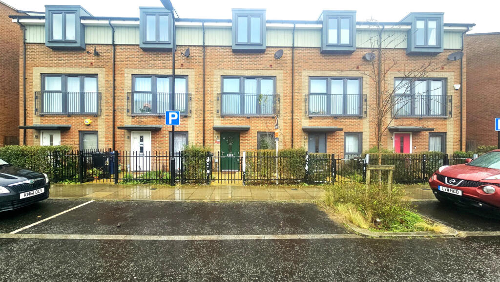 4 bedroom terraced house