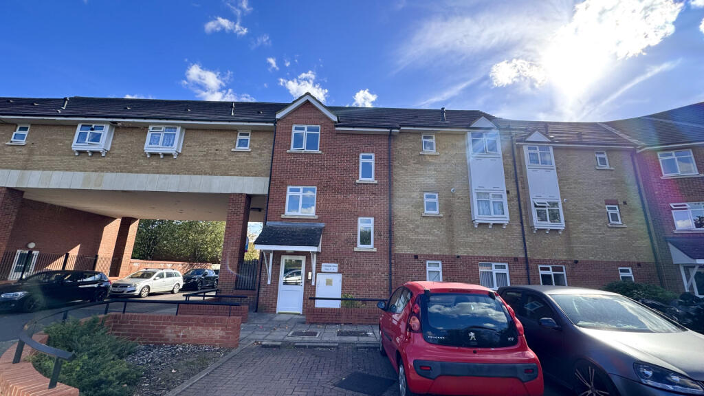 Main image of property: 17 Penard Road, Southall, UB2