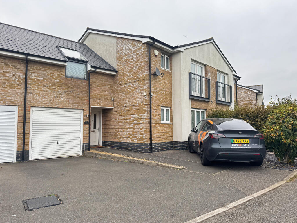 Main image of property: Arcon Drive, Northolt, Greater London, UB5