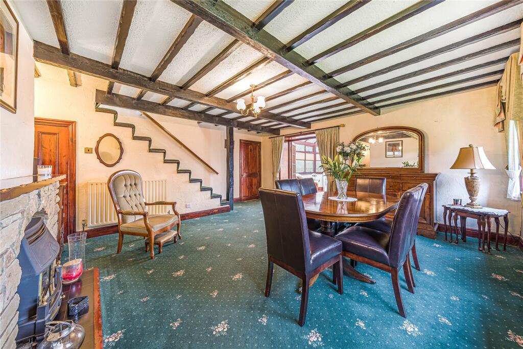 5 bedroom semidetached house for sale in Haworth Road, Wilsden