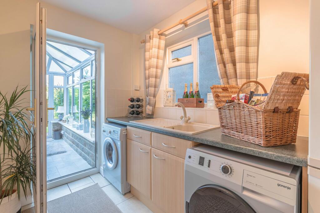 Additional property image - Ling Park Avenue, Wilsden, Bradford, West Yorkshire, BD15