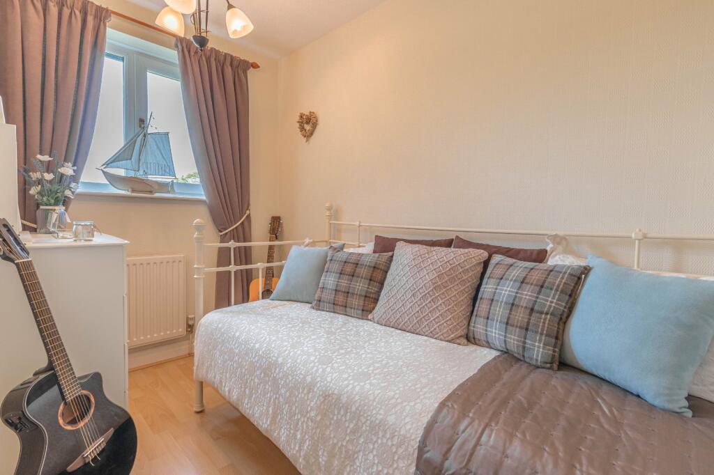 Additional property image - Ling Park Avenue, Wilsden, Bradford, West Yorkshire, BD15