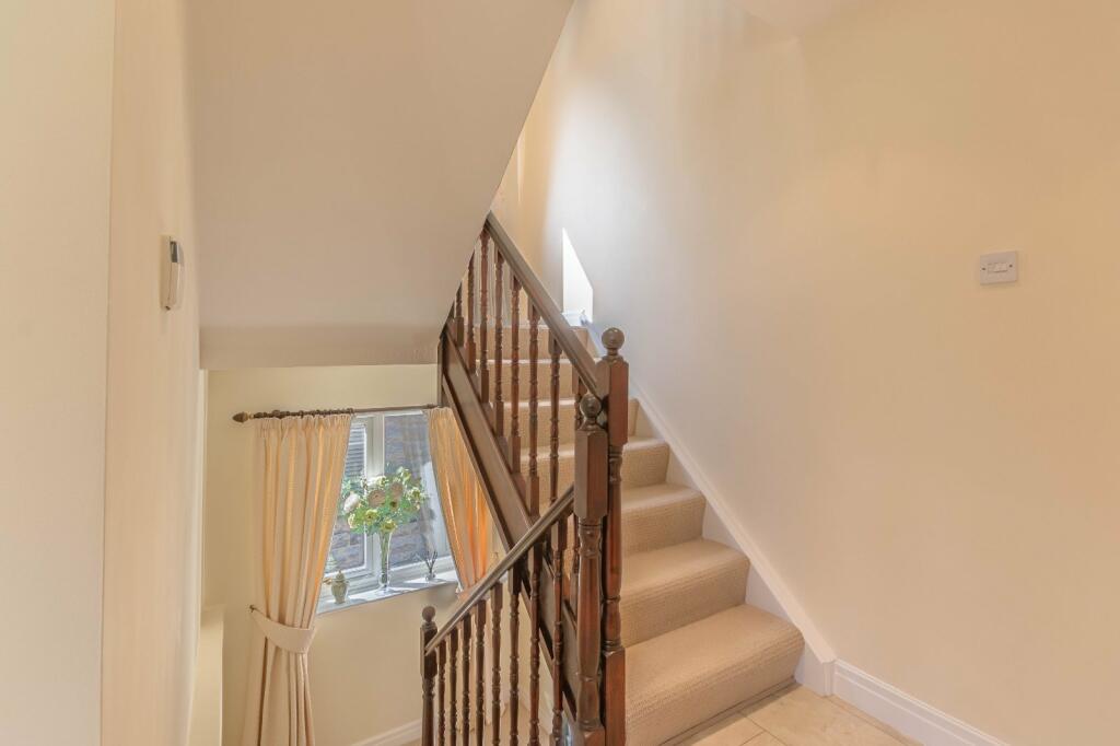 Additional property image - Ling Park Avenue, Wilsden, Bradford, West Yorkshire, BD15