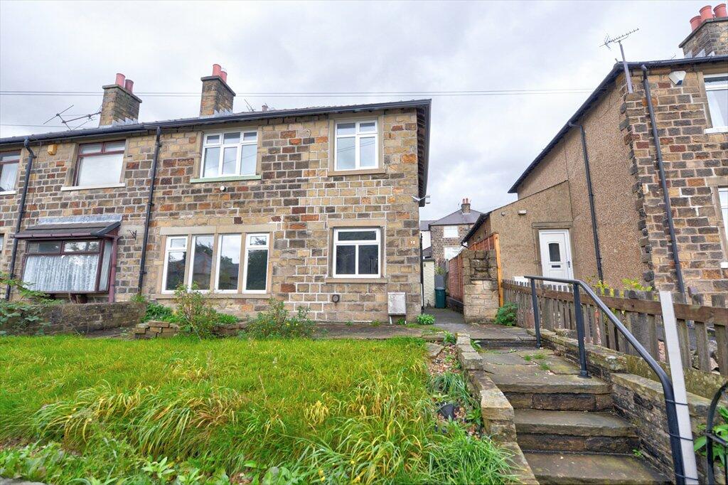 3 bedroom semidetached house for sale in Grange Road, Riddlesden