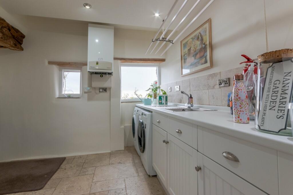 Additional property image - Knapley-Ing Farm, High Eldwick, Bingley, West Yorkshire, BD16
