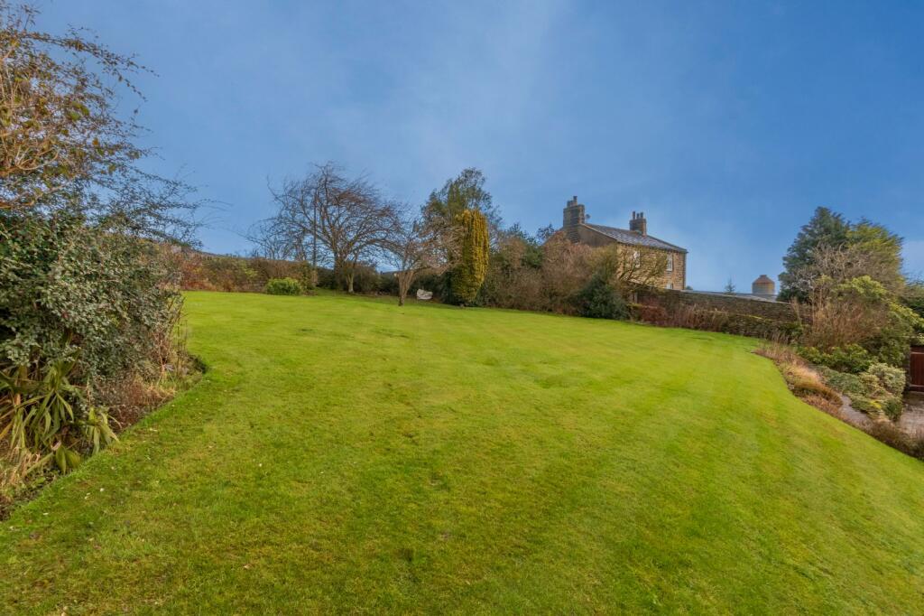 Additional property image - Knapley-Ing Farm, High Eldwick, Bingley, West Yorkshire, BD16