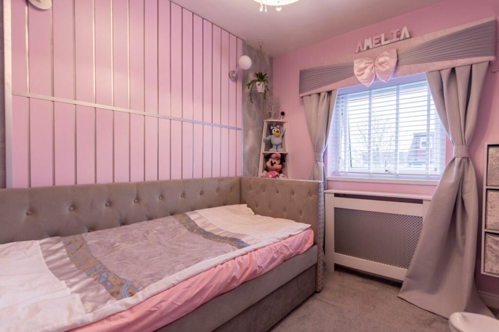 Additional property image - Cliffe Lane West, Baildon, Shipley, West Yorkshire, BD17